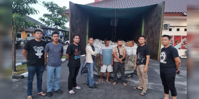 Truk Bermuatan Ratusan Kampil Pasir Timah Ilegal Diamankan Polda Babel