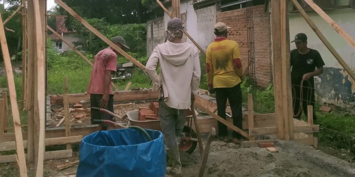 Desa Bumiharjo Bangun Gudang  Fasilitas Puskesdes 