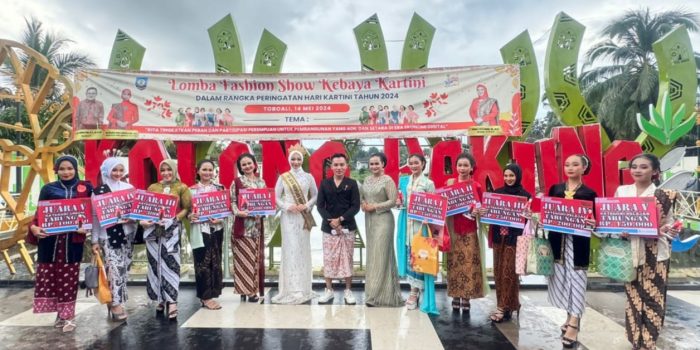 Pemkab Basel Sukses Gelar Lomba Fashion Show Kebaya Kartini