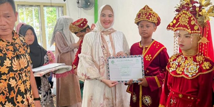 Hadiri Perayaan Maulid dan Khataman Qur’an TPA Desa Tepus, Wabup Debby: Tumbuhkan Generasi Qur’ani