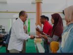 Dorong Kesejahteraan Mustahik, Unit Pengumpulan Zakat PT Timah Serahkan Bantuan Modal dan Tenda ke Pelaku Usaha