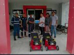 PT Timah Tbk Serahkan Dua Unit Mesin Potong Rumput ke Desa Pasir Putih, Kades: Kami Tidak Tau Jika PT Timah Bisa Membantu