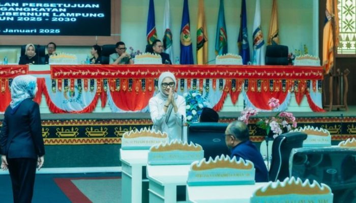 Rapat Paripurna DPRD Provinsi Dihadiri Wakil Gubernur Lampung Terpilih Periode 2025-2030 Jihan Nurlela