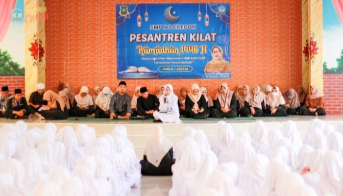 SMPN 2 Kota Cilegon Gelar Pesantren Kilat : Membaca Tadarus Serta Mendengarkan Kajian-Kajian Terkait Ibadah Ramadhan