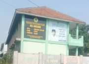 Pondok Pesantren Yayasan AL – INSAN Menahan Ijasah Salah Satu Siswa