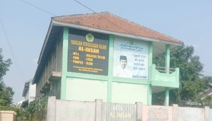 Pondok Pesantren Yayasan AL – INSAN Menahan Ijasah Salah Satu Siswa