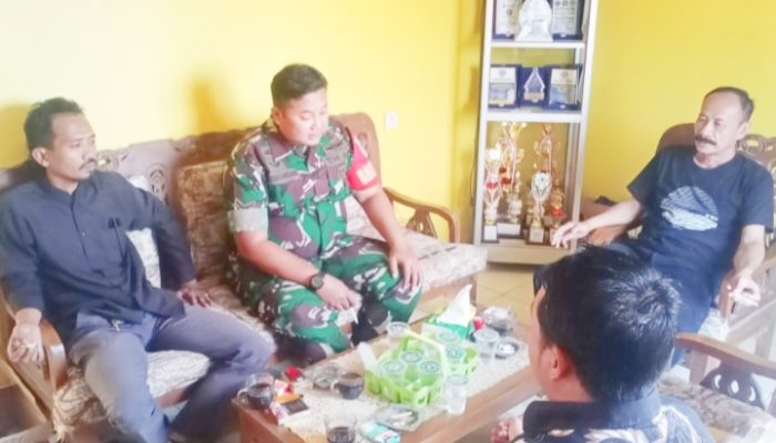 Babinsa Koramil 2302/Bojonegara, Komsos Membahas Tentang Keamanan