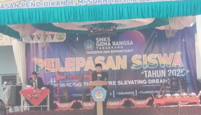 Pelepasan Siswa SMK Gema Bangsa Tahun 2025 Dibuat Haru Dengan Ucapan Ulang Tahun Kepsek Ustadz Jamaludin Dari Dewan Guru