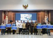 Wujudkan Kesejahteraan dan Kemandirian Desa, PT Timah Serahkan Bantuan untuk 18 BUMDes di Bangka Belitung