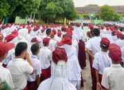Hari Pertama MPLS, SMPN 1 Cinangka Ajak Siswa Baru Keliling Sekolah
