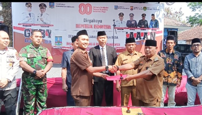 Dua Kades di Anyar Dilantik Bupati Serang, Camat : Harus Langsung Tancap Gas!