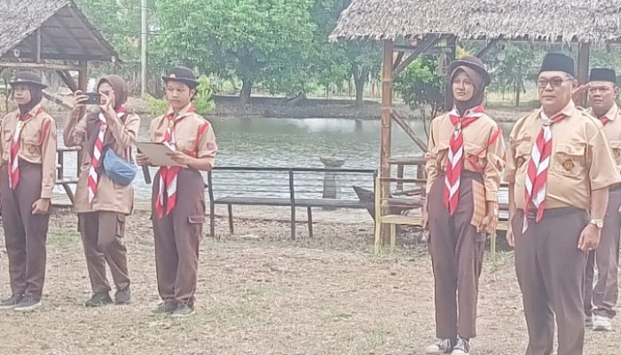 Tingkatkan Kemandirian, Ratusan Siswa SMPN 13 Cilegon Ikuti Pelantikan Pramuka