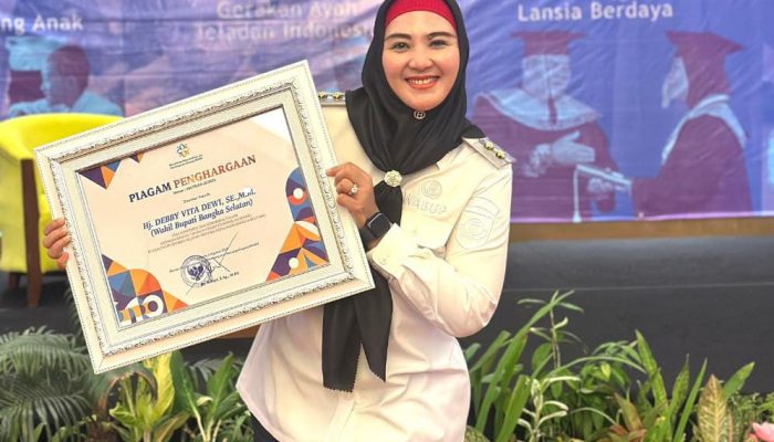 Bangka Selatan Raih Prestasi di Ajang GENTING dan Rakorda Bangga Kencana 2025, Wabup Debby Sampaikan Apresiasi