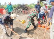 Babinsa Koramil 2307/Ciwandan Gencarkan Karya Bakti Bersama Warga di Dua Kelurahan