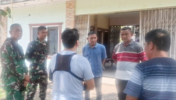 Koramil 2302/Bojonegara Tingkatkan Komsos dengan Warga untuk Jaga Keamanan dan Kebersamaan di Wilayah Puloampel