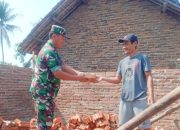 TNI dan Warga Kompak! Koramil 2306/Mancak Gelar Karya Bakti di Dua Desa