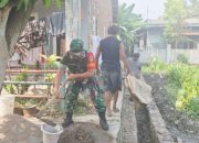 Koramil 2307/Ciwandan Laksanakan Karbak Gotong Royong Bersama Warga di Dua Kelurahan