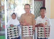 Program Makan Bergizi di SMPN 1 Anyar Berjalan Lancar, Siswa Antusias Nikmati Menu Sehat