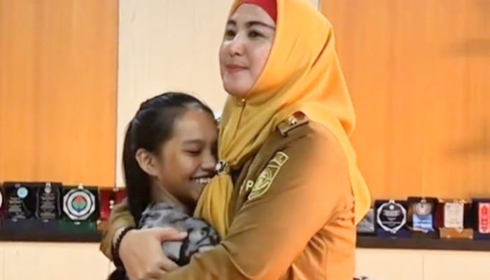Wabup Debby ungkap kebanggaan dan ajak warga Bangka Selatan dukung Yulia di ajang dangdut nasional
