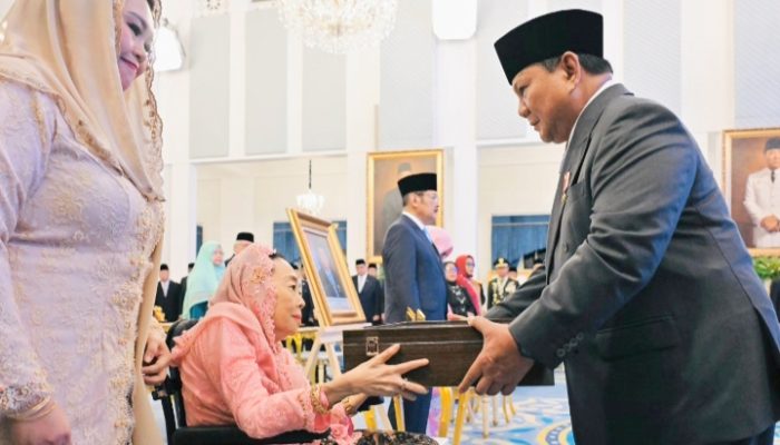 Presiden Prabowo dan Ahli Waris Bersama Mengenang Jasa Sepuluh Pahlawan Nasional
