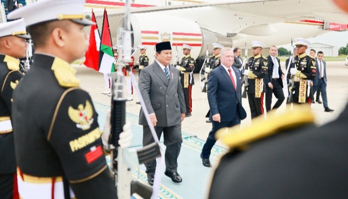 Momen Akrab Prabowo dan Raja Abdullah II Warnai Kedatangan di Jakarta