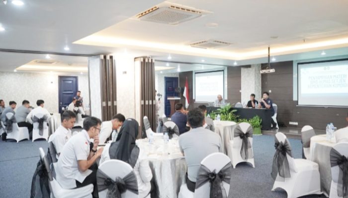 Kepala Kantor Imigrasi Cilegon, Gelar Kegiatan Sosialisasi Kehumasan Di Hotel Forbis