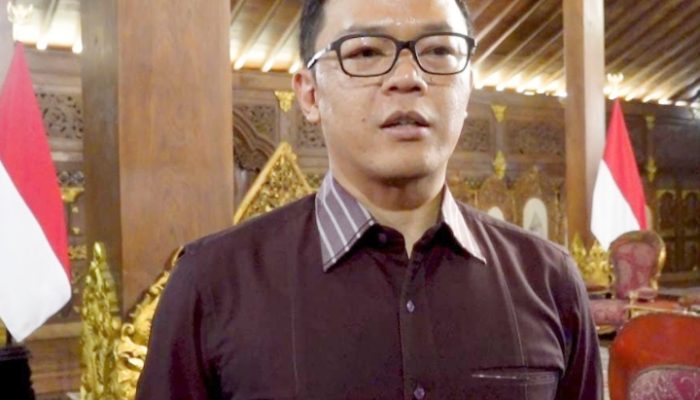 Berangkat Umroh Saat Bencana, Mirwan MS Diberhentikan dari Jabatan Ketua DPC