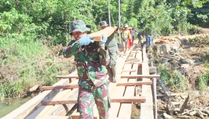 TNI Bangun 10,5 Km Jalan di Sulteng Hanya 1 Bulan, Kolaborasi dengan Warga