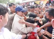 Pemulihan Dipacu, Prabowo Ingatkan Sekolah, Puskesmas, dan Rumah Sakit Segera Difungsikan