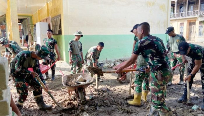 Jelang Semester Baru, Pembersihan Sekolah di Pidie Jaya hingga Aceh Tamiang Dikebut