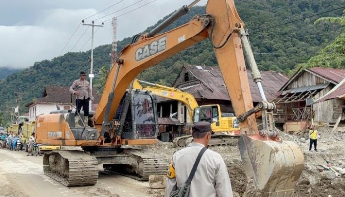 Pulihkan Insfrastruktur & Akses, Pembangunan Jembatan Bailey dan Armco di Sumbar-Sumut Terus Berlanjut