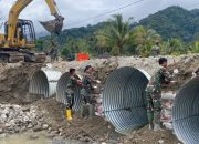 Gotong Royong Warga dan TNI, Jembatan Bailey hingga Armco Dikebut di Sumut dan Sumbar