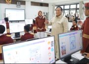 Prabowo Tiba di Sekolah Rakyat 9 Banjarbaru, Sambut Yel-yel dari Siswa dan Tinjau Fasilitas Sekolah