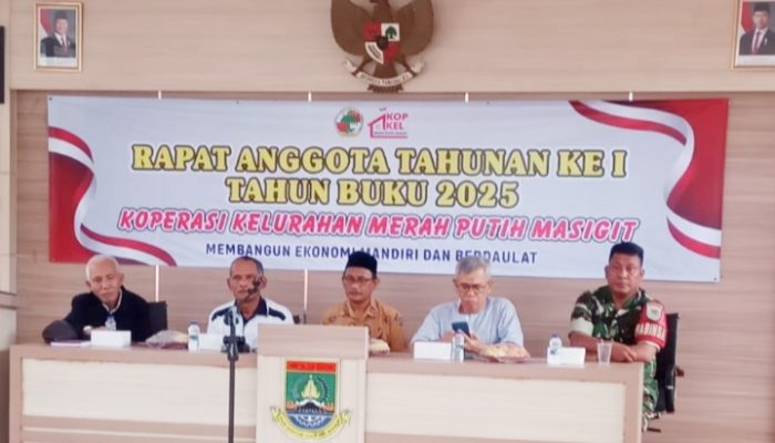 Babinsa Koramil 2301/Cilegon Perkuat Sinergi Lewat Komsos Bahas Perbaikan Drainase dan Infrastruktur