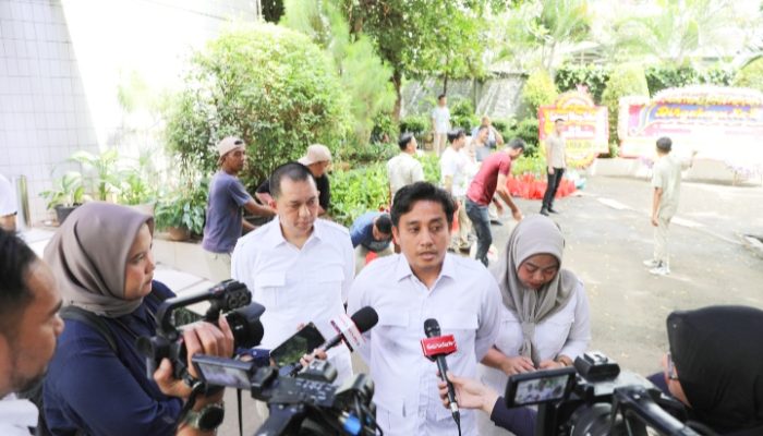 HUT Gerindra ke 18, DPC Jakarta Selatan Bergerak Meberi Manfaat pada Lingkungan Sekitar ‎