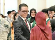 Mahasiswa Antusias Kunjungi Kemlu, Menlu Sugiono Paparkan Geopolitik dan Diplomasi Indonesia