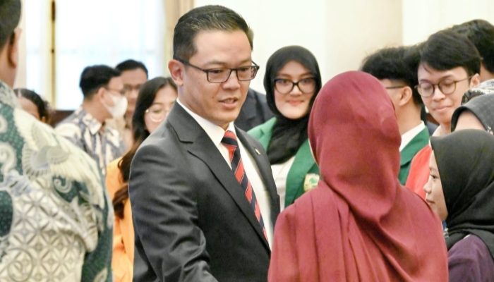 Mahasiswa Antusias Kunjungi Kemlu, Menlu Sugiono Paparkan Geopolitik dan Diplomasi Indonesia