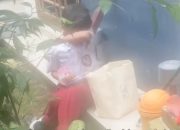 Viral Air Mata Bocah SD saat Bawa Pulang MBG untuk Makan Keluarganya