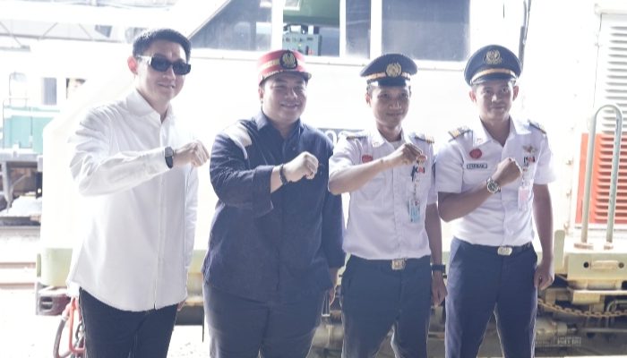 Mudik Gratis Mas Kawe Berangkatkan 395 Pemudik dari Stasiun Pasar Senen dengan KA Blambangan Express
