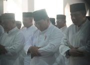 Prabowo Salat Idul Fitri 1447 H di Aceh Tamiang, Disambut Takbir Ribuan Jemaah
