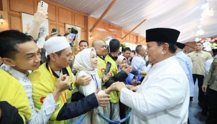 Driver Ojol Ini Bangga Bisa Lebaran di Istana dan Senang Pulang Bawa Sembako