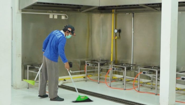 Di Balik Dapur MBG, Perjuangan Agus Menghidupi Keluarga dan Melunasi Utang