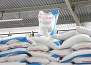 Di Tengah Krisis Pupuk Global, Prabowo Justru Pangkas Harga 20% untuk Petani