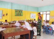 Babinsa Koramil 2307/Ciwandan Tanamkan Disiplin dan Bela Negara kepada Warga serta Pelajar di Cilegon