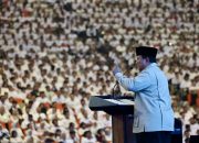 Di Hadapan Belasan Ribu Pelaksana MBG, Prabowo: Kepentingan Rakyat di Atas Semua Kepentingan