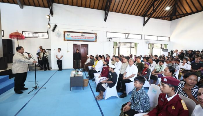 Pesan Prabowo ke Siswa Sekolah Rakyat: Angkat Derajat Orang Tuamu