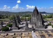 Prabowo dan Modi Nikmati Kemegahan Candi Prambanan dari Udara, Warisan Dunia Jadi Saksi Persahabatan Dua Negara