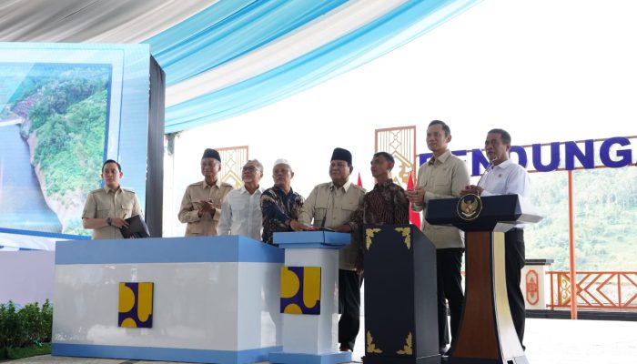 Prabowo Tak Rela BUMN Industri Pertahanan Dijual ke Asing : Kita Bangkitkan!
