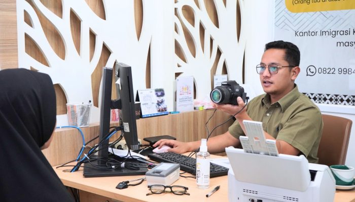 Tak Perlu Ambil Cuti! Imigrasi Cilegon Hadirkan Paspor Ceria, Layanan Paspor Sabtu Disambut Antusias