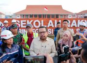 Kunjungi Sekolah Rakyat Terintegrasi Surabaya, Qodari : Fasilitasnya Setara Sekolah Swasta Terbaik